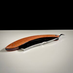 WoolfBlades 562 Custom made Straight Razor - Image 4