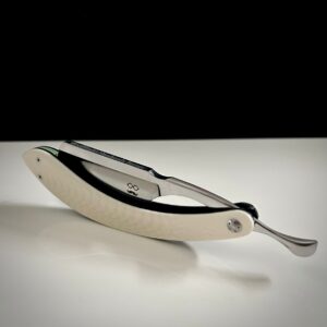 WoolfBlades 563 Custom made Straight Razor - Image 1