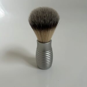 WoolfBlades Silver Tip Brush - Image 1